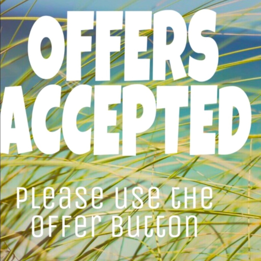 💕I Love Reasonable offers 💕 Let’s make a DEAL